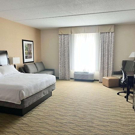 Hilton Garden Inn Indiana At Iup Exterior foto