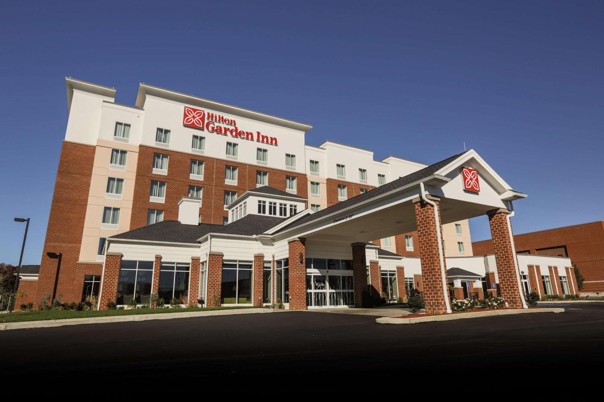 Hilton Garden Inn Indiana At Iup Exterior foto