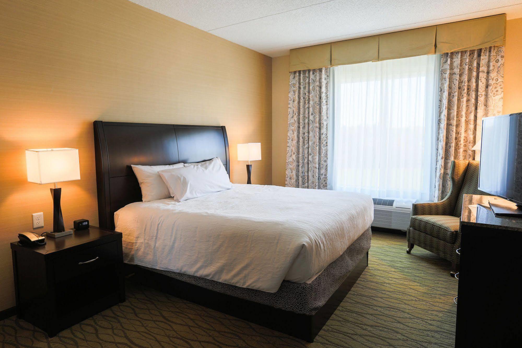 Hilton Garden Inn Indiana At Iup Exterior foto